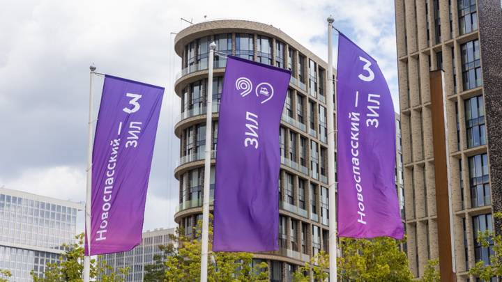 Схема метро на китайском языке и маршрутные указатели: 9 навигационно-информационных проектов реализовали в транспорте Москвы в 2025 году