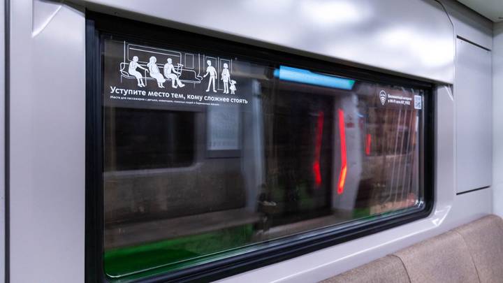 Схема метро на китайском языке и маршрутные указатели: 9 навигационно-информационных проектов реализовали в транспорте Москвы в 2025 году