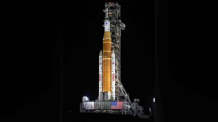 Американская лунная миссия «Артемида-2»: что известно, экипаж и план полета