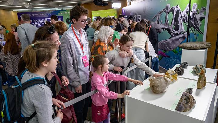 Фестиваль Научный апрель / Фото: Дмитрий Дубинский / Вечерняя Москва