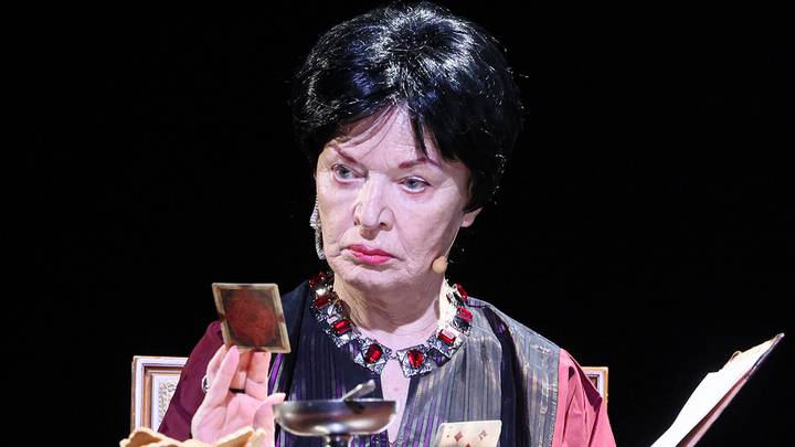 Как сейчас выглядят и чем живут самые красивые советские актрисы