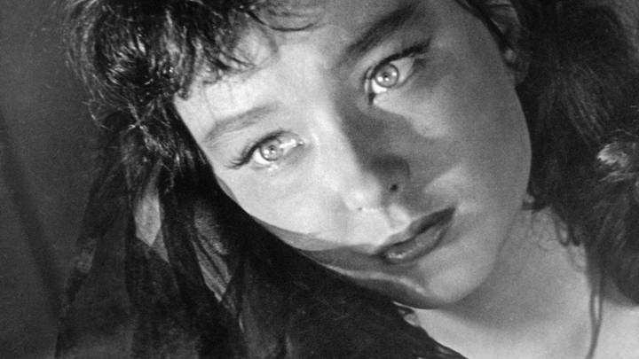 Как сейчас выглядят и чем живут самые красивые советские актрисы