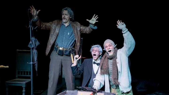 Там, далеко, наверху, он шумит в тополях — ветер! И мы дойдем туда, дойдем, друзья, обязательно дойдем! Потому что там хорошо... Владимир Павлов, Андрей Гетта и Григорий Загоскин