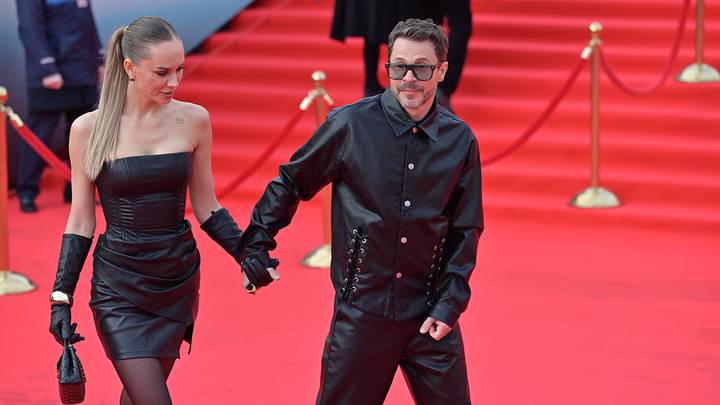 Павел Деревянко и Зоя Фуць на церемонии открытия 48-го Московского международного кинофестиваля / Фото: Дмитрий Дубинский / Вечерняя Москва