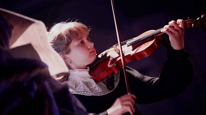 Майский вестник: куда пойти и чем заняться в последний месяц весны в Москве