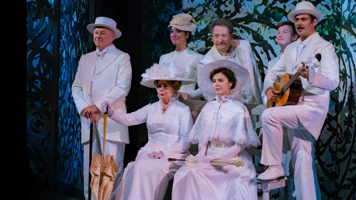 Спектакль «Бешеные деньги» 