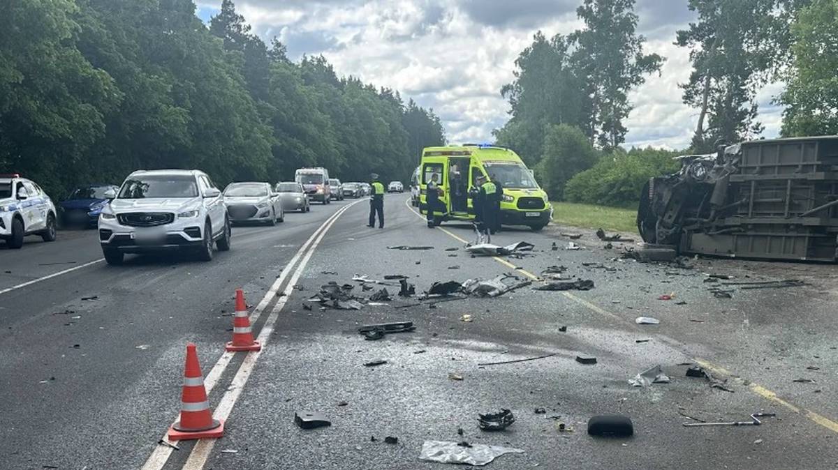 Eight people were injured in an accident in the Moscow region and one person was killed
