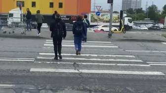 Водитель каршеринга сбил женщину и ребенка на востоке Москвы