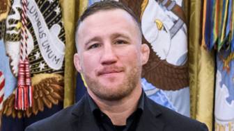 Гейджи победил Топурию и стал чемпионом UFC в легком весе