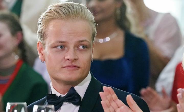 Что известно о семье нового короля Норвегии: скандалы, болезнь Метте-Марит