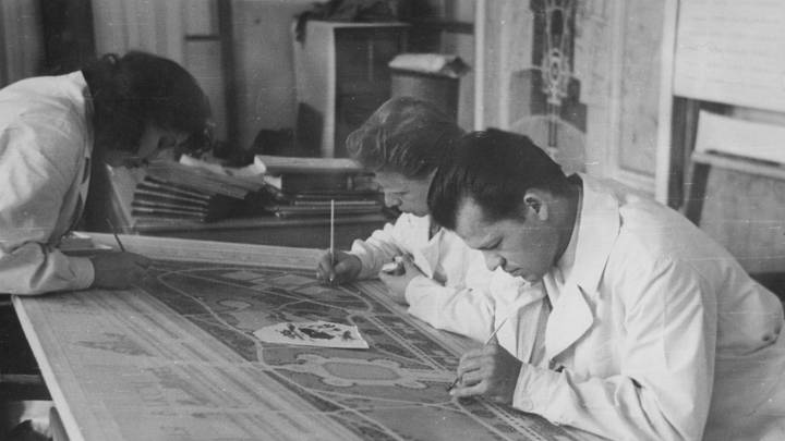 Работа над генпланом парка имени 40-летия ВЛКСМ на проспекте Вернадского. 1958 год