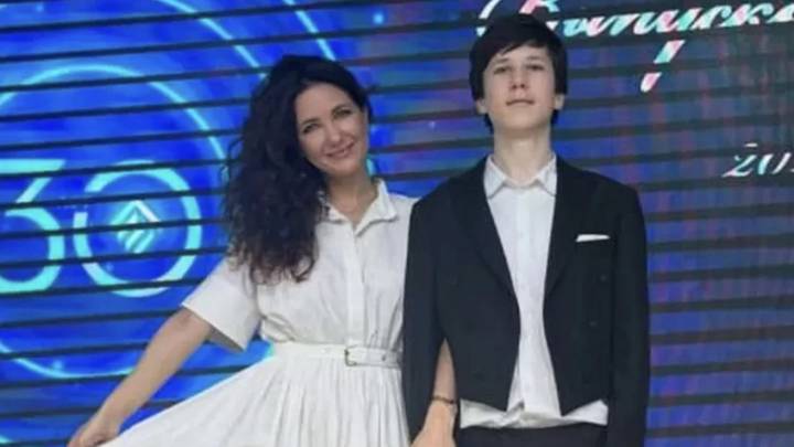 Кто из детей звезд окончил школу или вуз в 2026 году