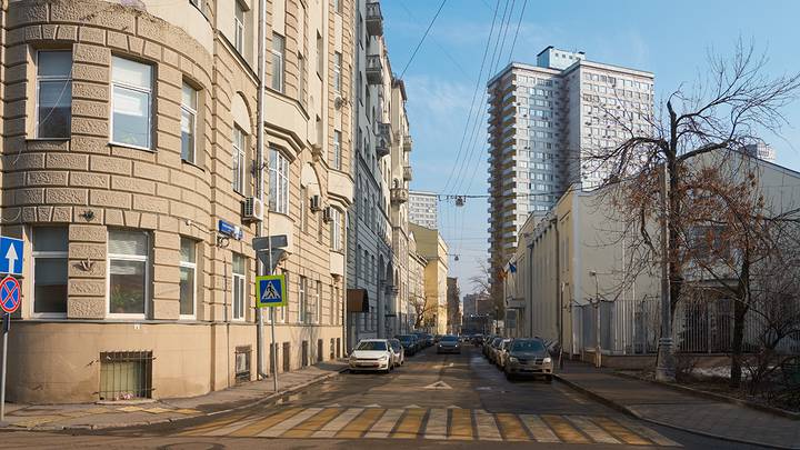 Кто из российских звезд продает недвижимость и за сколько