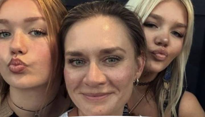 «Как я могла мечтать о сыновьях?»: Мария Машкова опубликовала фото с дочерьми