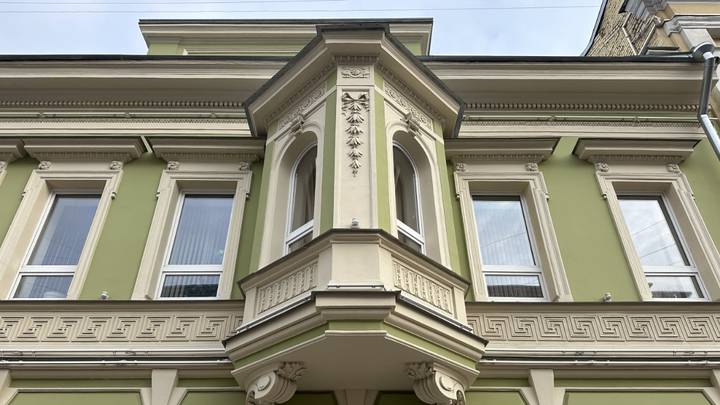 Гуляем и любуемся обновленной архитектурой: маршрут по главным усадьбам Москвы