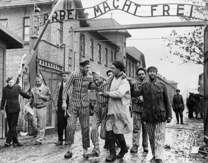27 января 1945 года. Освобождение концентрационного лагеря Освенцим (Аушвиц) войсками 1-го и 4-го Украинских фронтов