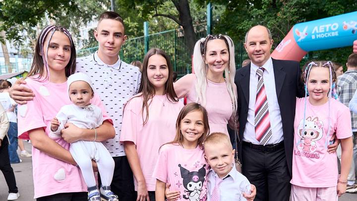 Надежда Веру родила: врач рассказал подробности о 41-летней пациентке, ставшей мамой в 15-й раз