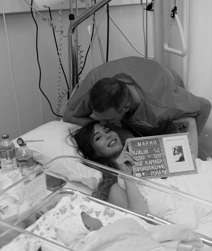 Сестра Ольги Бузовой Анна родила девочку и показала трогательные фото из роддома