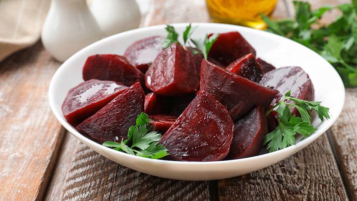 Топ-5 необычных заготовок на зиму из привычных продуктов: рецепты от шеф-повара