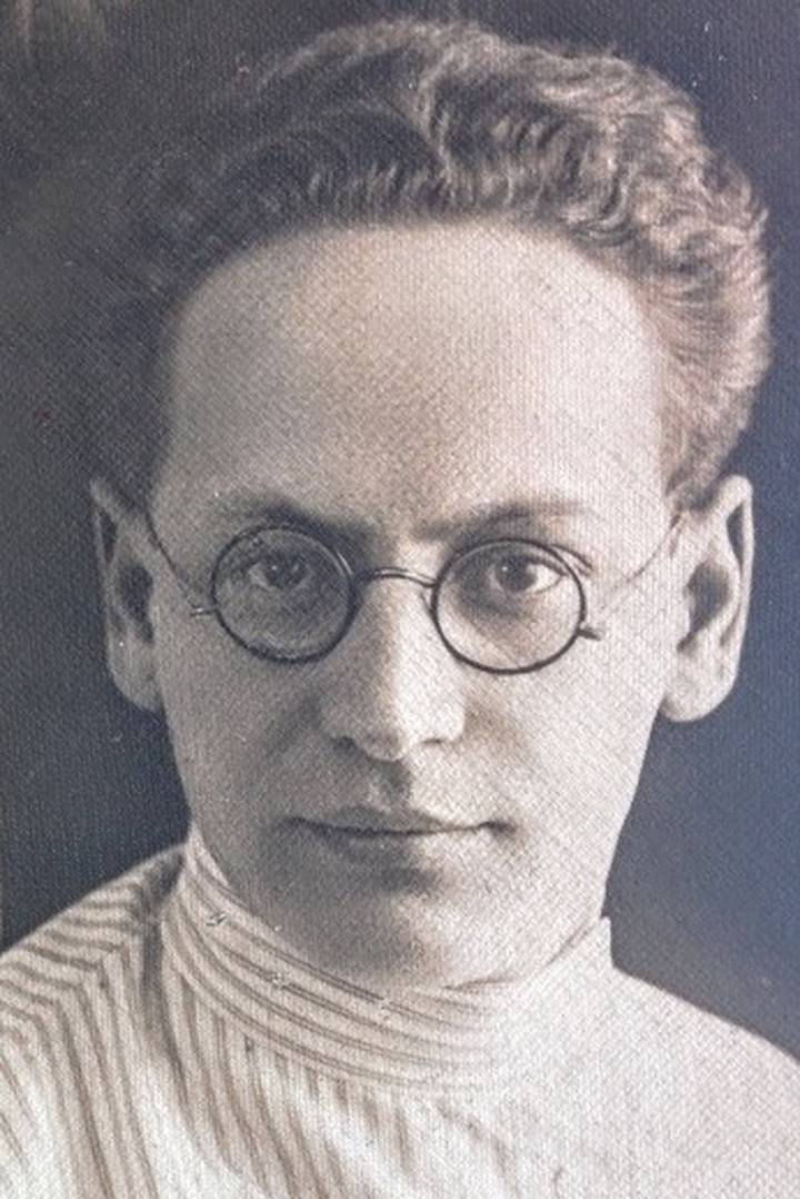 Александр Фонштейн в 1920-е годы. До того, как прийти в 1938 году в «Вечерку», он накопил большой журналистский опыт