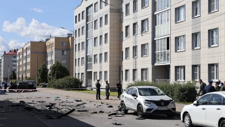 Взрыв машины в Шушарах: как произошел, причина, кто погиб, что с выжившей пассажиркой, главное о теракте