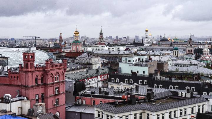 Где в Москве гулять по крыше: полный список мест от башни «Федерация» до дома Нирнзее
