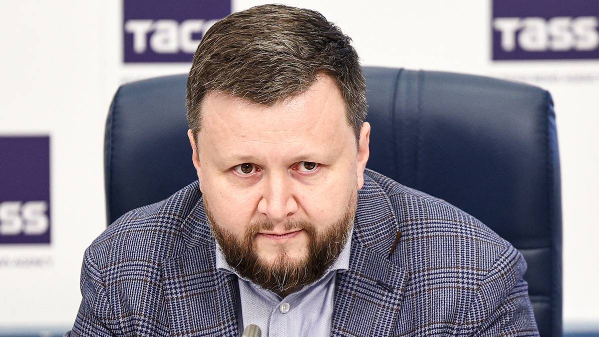 Суд в Москве заочно арестовал журналиста Еловского* по делу о фейках об армии