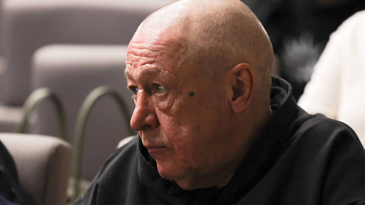 Михаил Ефремов решил жениться на дождавшейся его из колонии Дарье Белоусовой