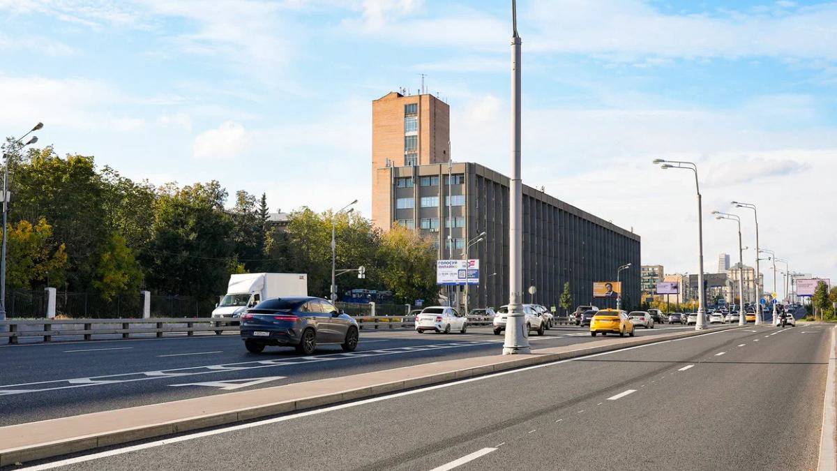 Участок Ленинградского шоссе отремонтировали на севере Москвы