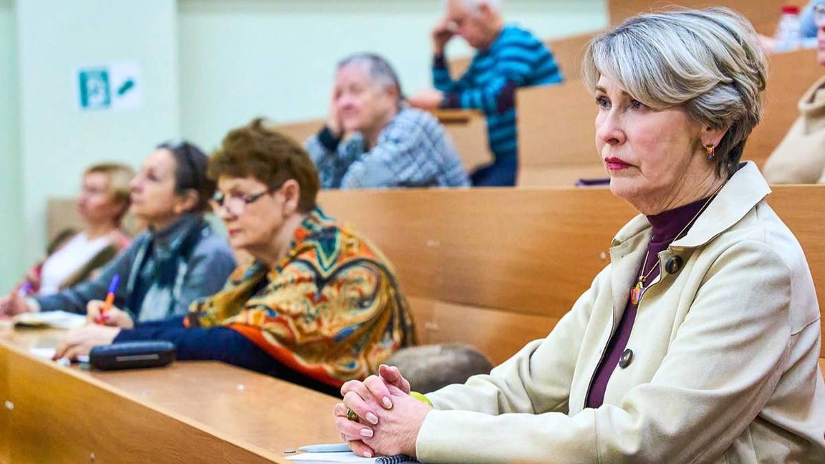 Участники «Московского долголетия» могут посещать лекции в ведущих вузах страны