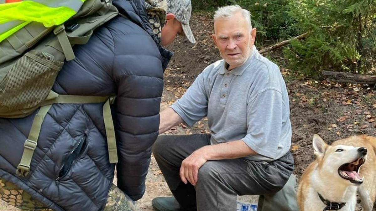 Кировские спасатели нашли 87-летнего мужчину, который восемь дней бродил по лесу