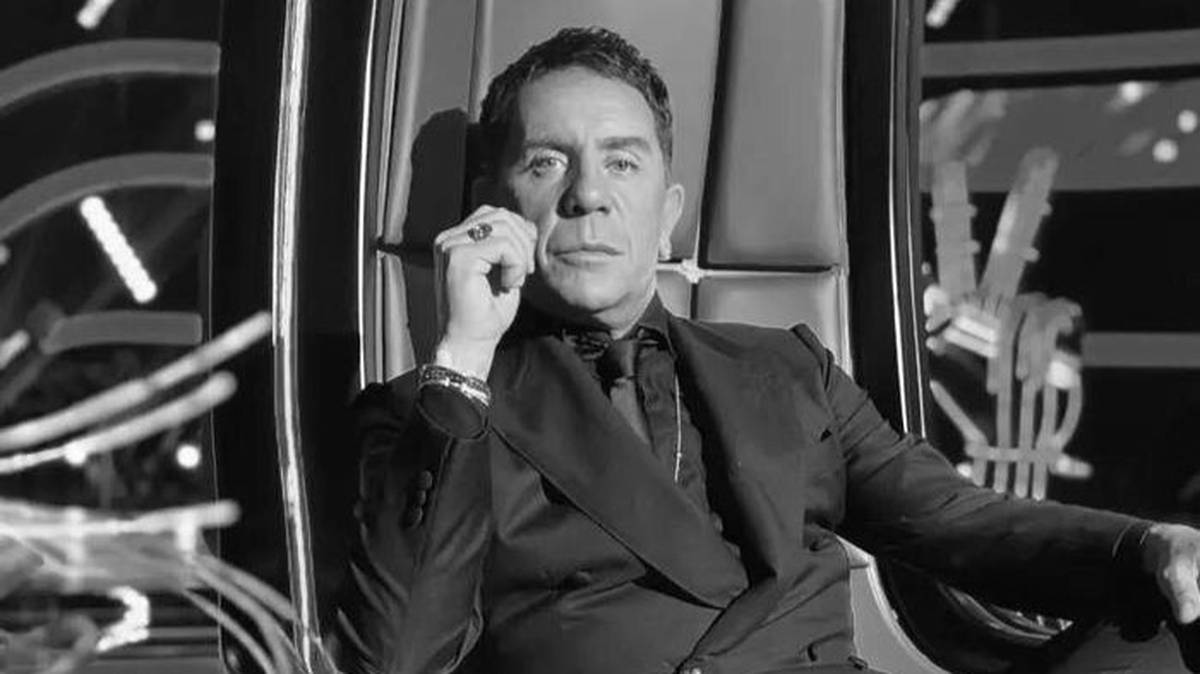 Греческий певец Йоргос Мазонакис умер в возрасте 54 лет после остановки сердца