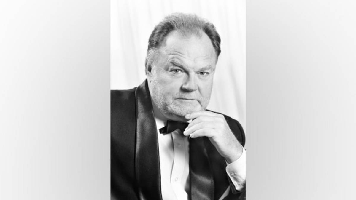 Народный артист России Евгений Поплавский умер в возрасте 79 лет
