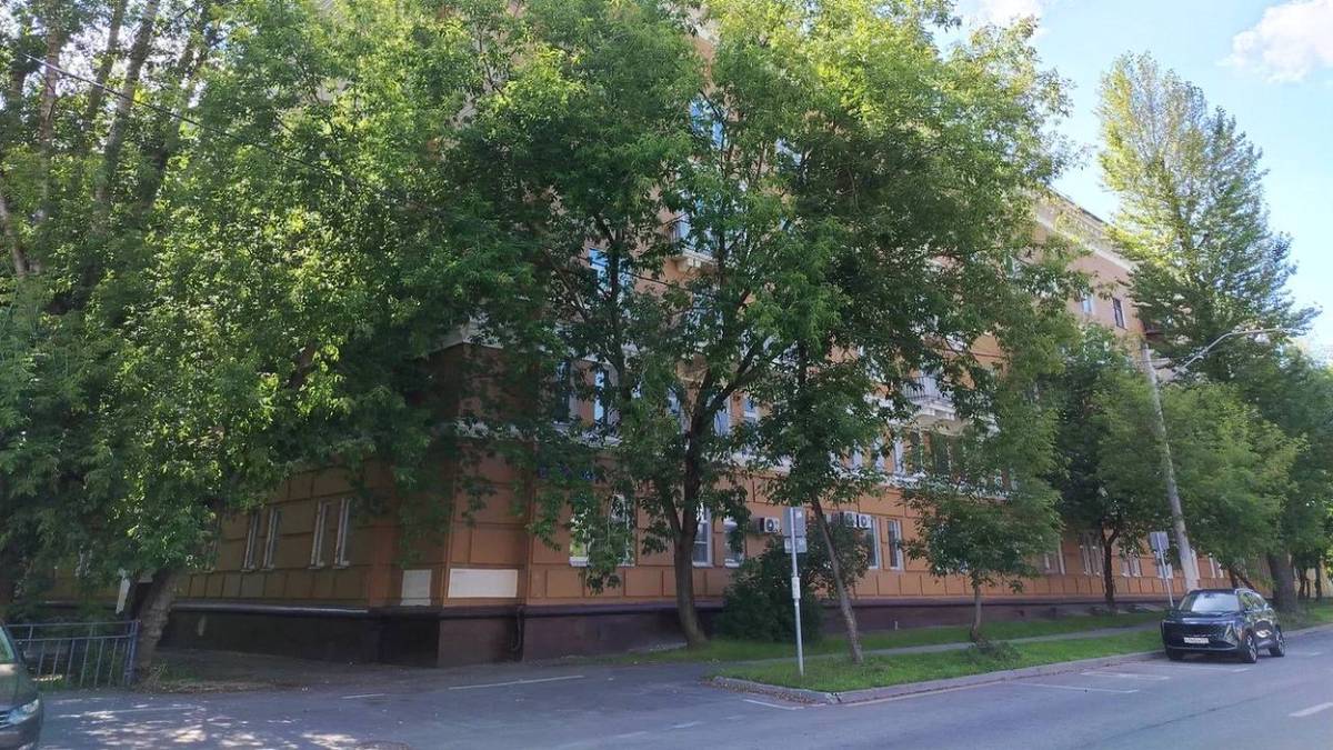 Крупное помещение недалеко от «Бульвара Рокоссовского» выставили на торги
