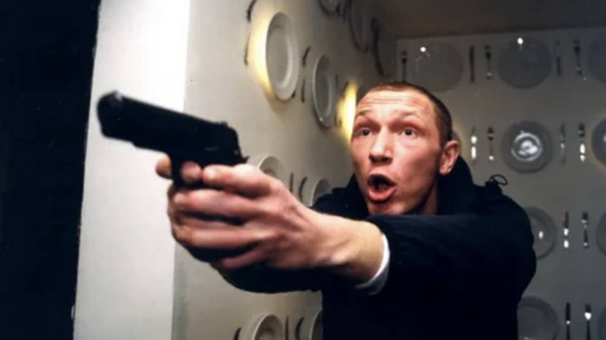 РЕН ТВ: Актер из фильма «Бумер» подрался со спортсменом в фитнес-клубе в Москве