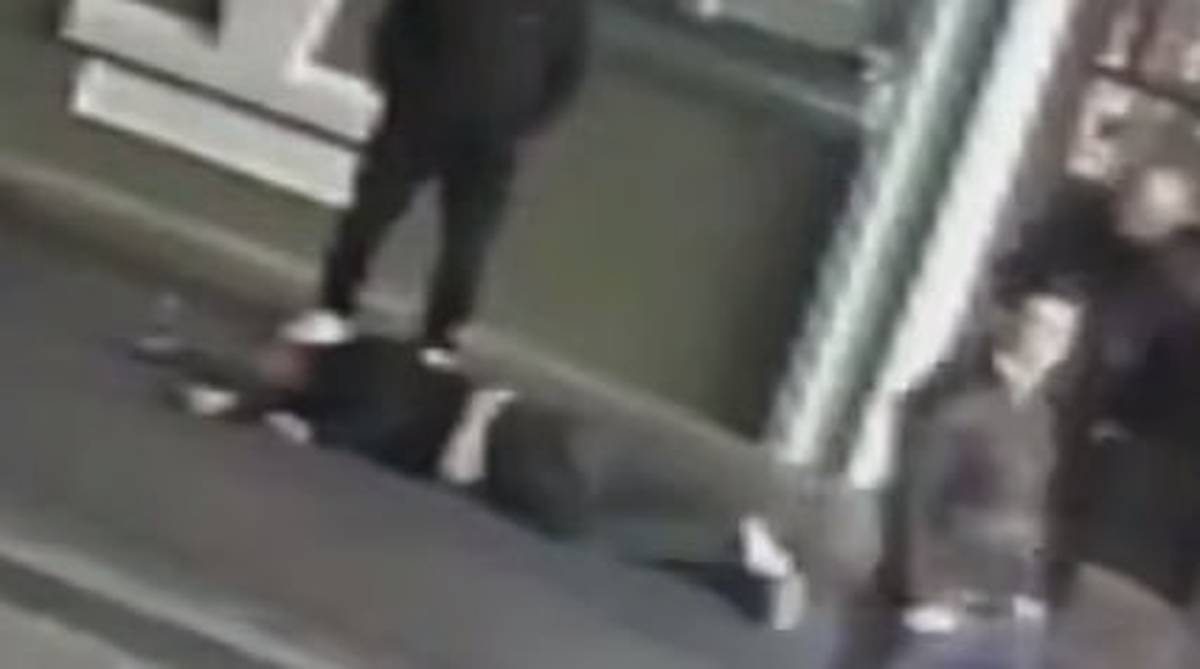 Норильчанин избил мужчину около бара на Тверской улице в центре Москвы