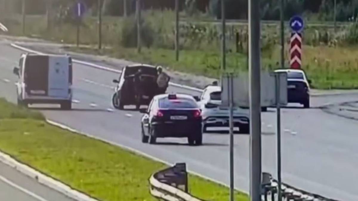 Пьяная мать за рулем отвлеклась на ребенка и насмерть сбила мужчину в Чувашии