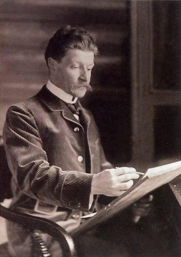 Михаил Александрович Врубель за работой, фото 1898 года