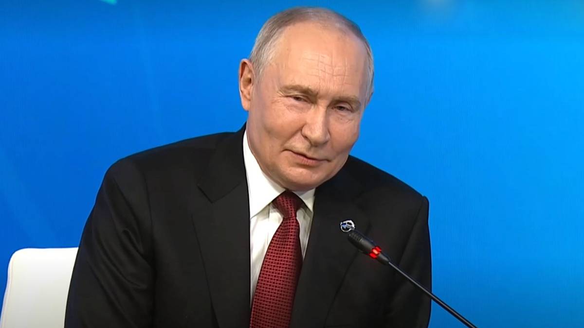 Путин назвал нелепым предложение о прекращении ударов по украинским судам