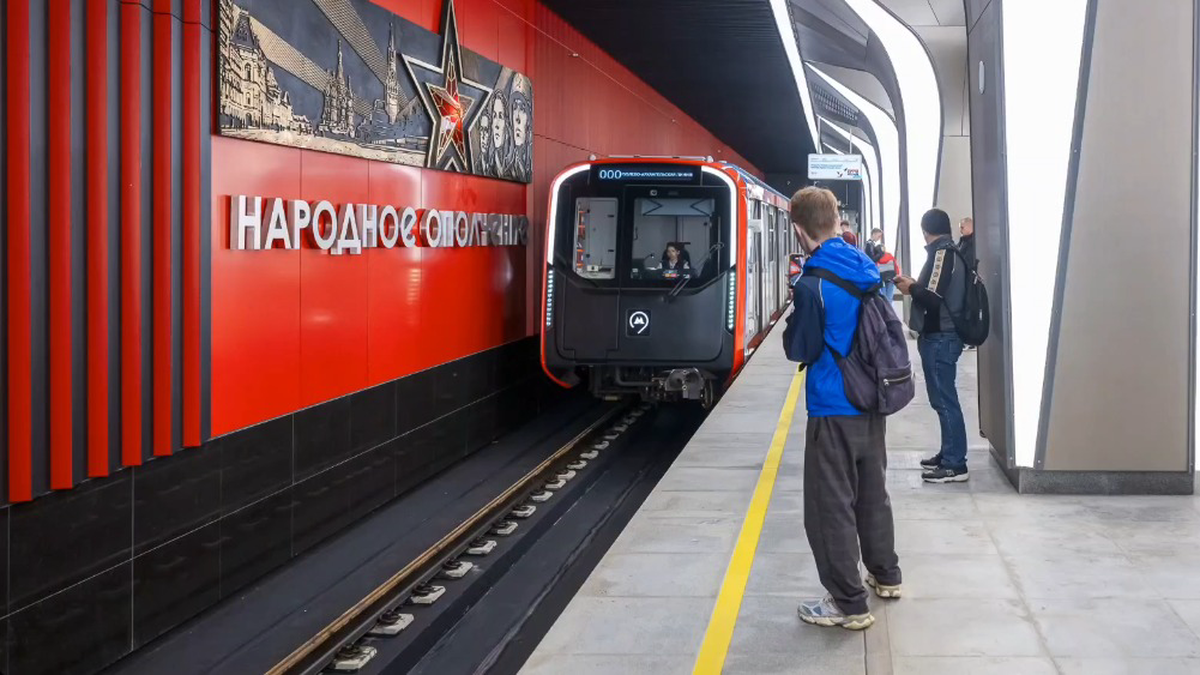 Собянин: Более 850 тысяч поездок уже совершено на Рублево-Архангельской линии