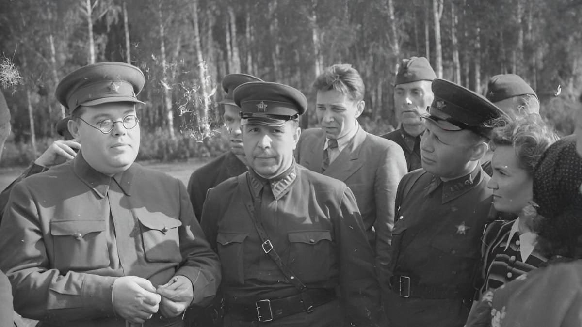 Заслонил город своим сердцем: как Александр Щербаков всю войну возглавлял столицу — и умер в первый…