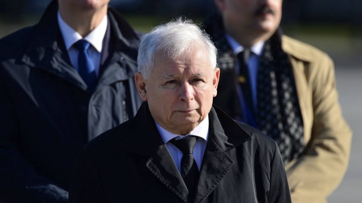 Качиньского высмеяли за попытку обвинить Россию в нападениях в школах