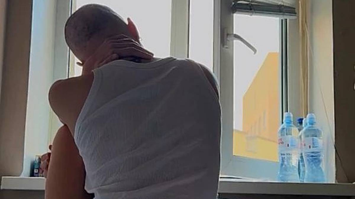Звезда «Дома-2» Алена Рапунцель показала первую фотографию из палаты