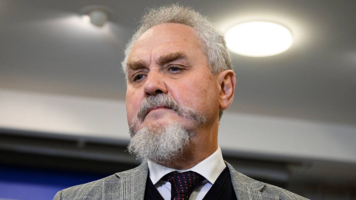 Прокуратура попросила возбудить уголовное дело против историка Андрея Зубова*