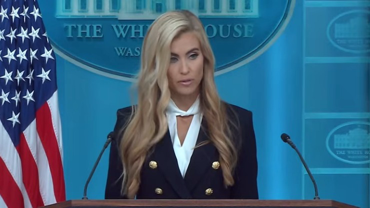 MS Now: Белый дом пригрозил увольнением новому пресс-секретарю Трампа