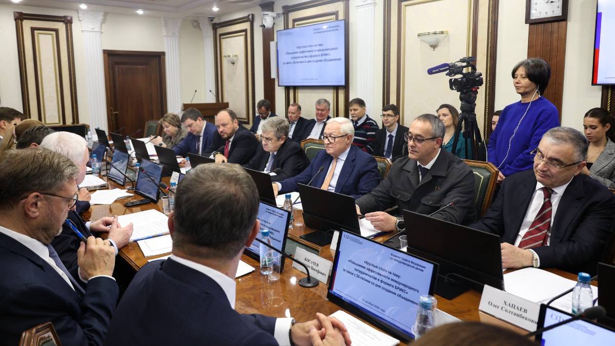 Участники круглого стола в Совфеде поддержали работу Мосгордумы по развитию Парламентского движения…