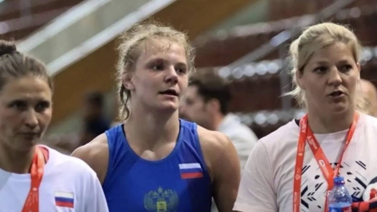 Россиянка Алина Шевченко завоевала золото на молодежном ЧМ по борьбе в США