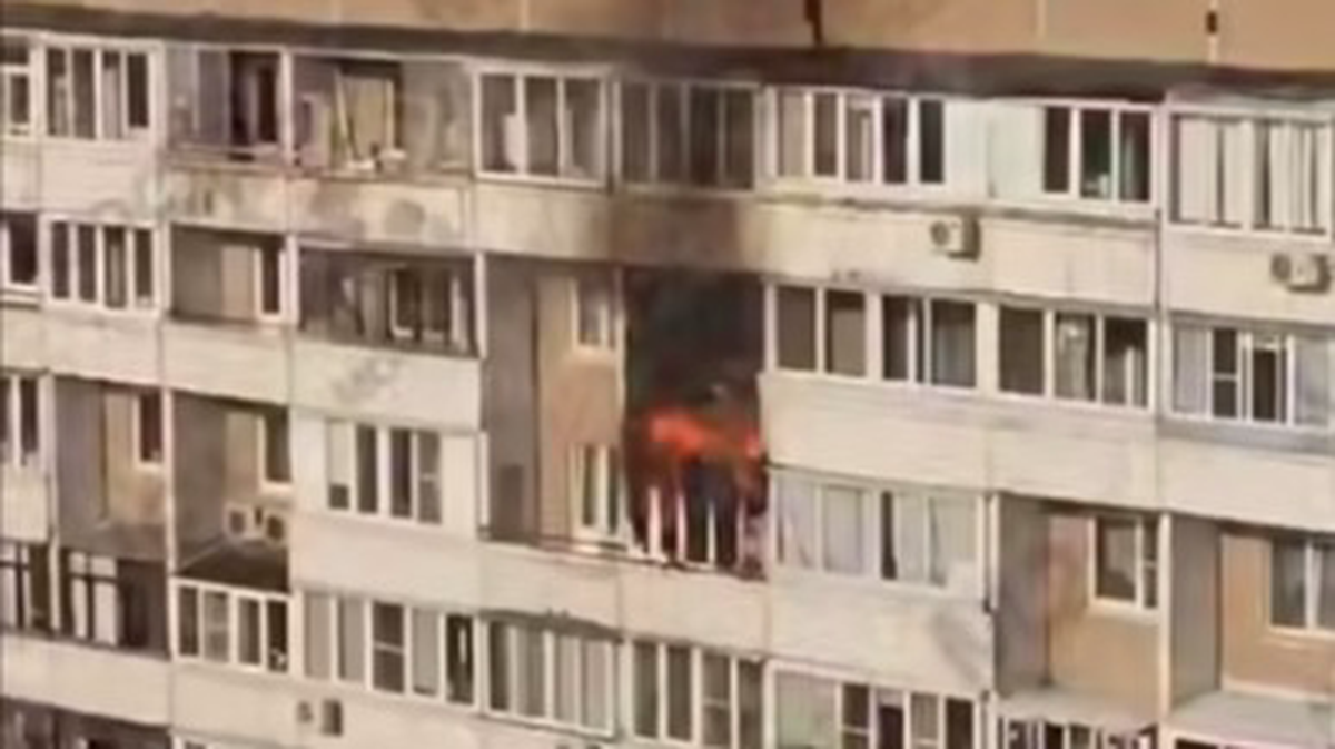 Пожар произошел в доме на Жулебинском бульваре на юго-востоке столицы