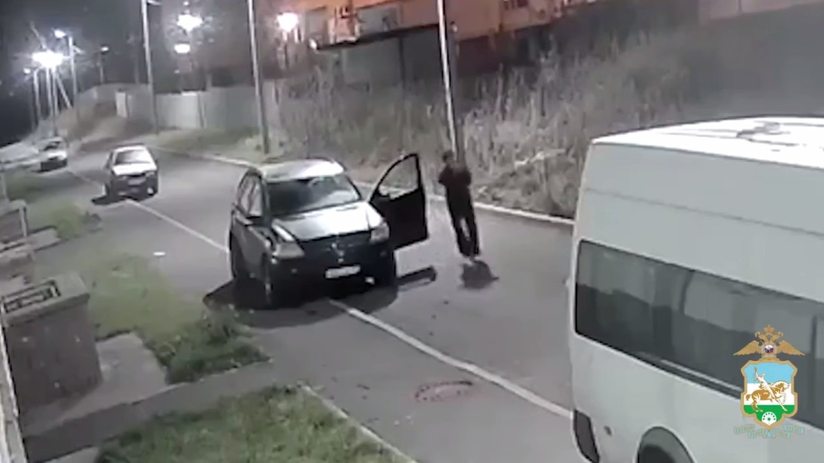 Жительница Башкирии сожгла Mercedes бывшего парня из мести