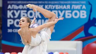 Чемпионка России по художественной гимнастике Анна Попова завершила карьеру